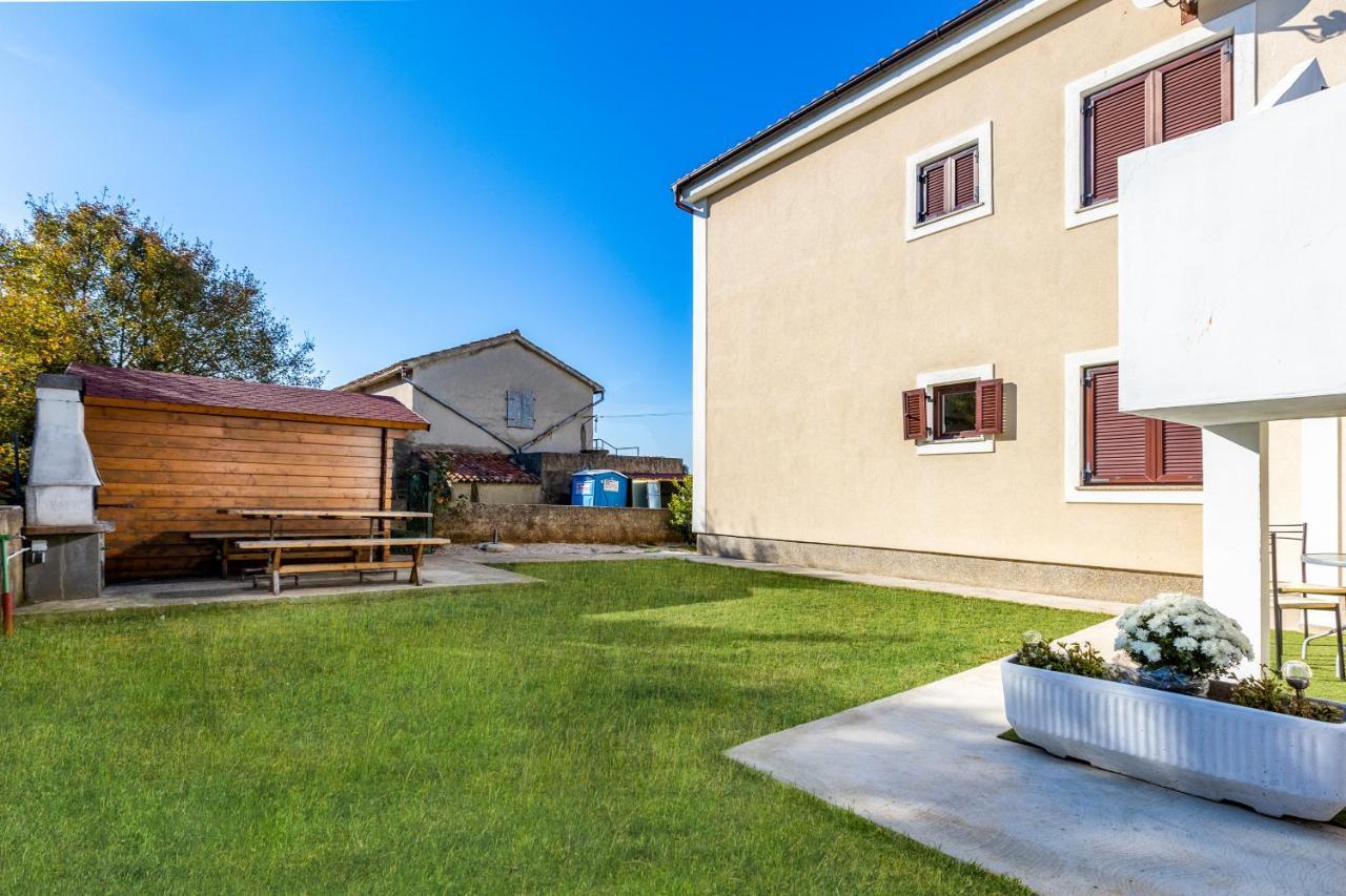 Apartments Meri Sveti Ivan  외부 사진