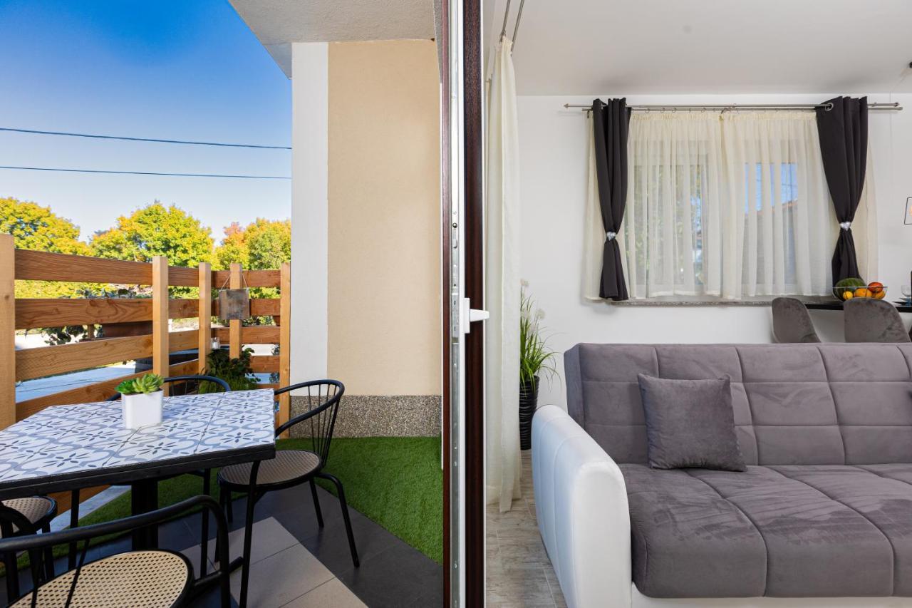 Apartments Meri Sveti Ivan  외부 사진